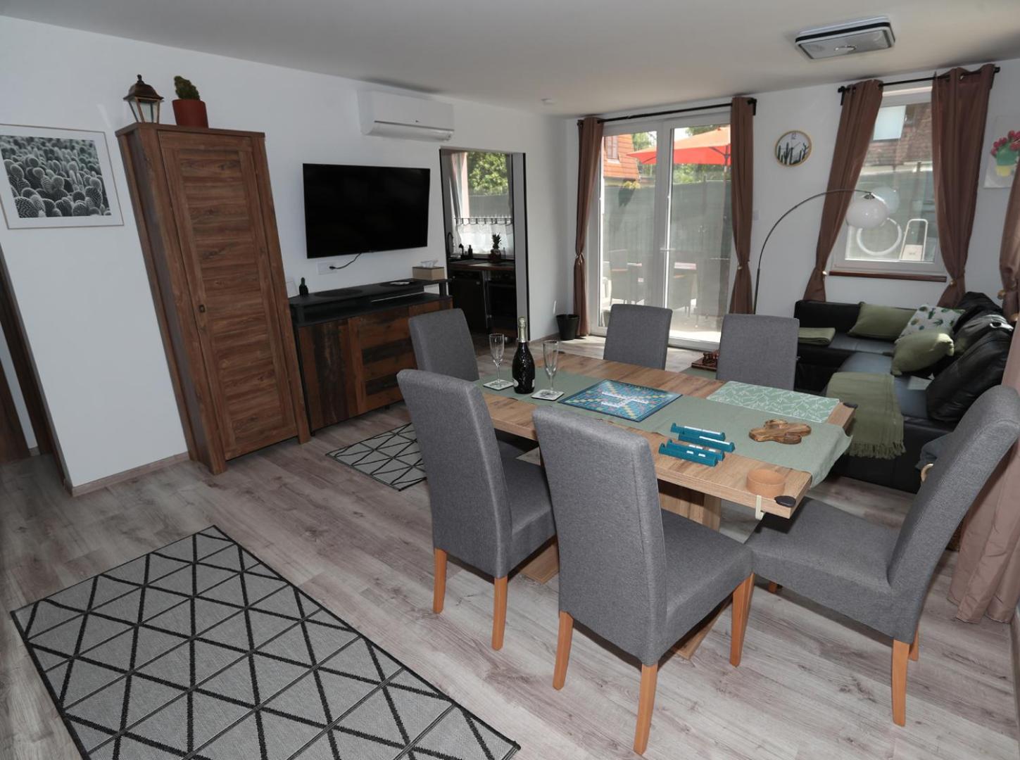 Four Flowers Apartman Siofok Exterior photo